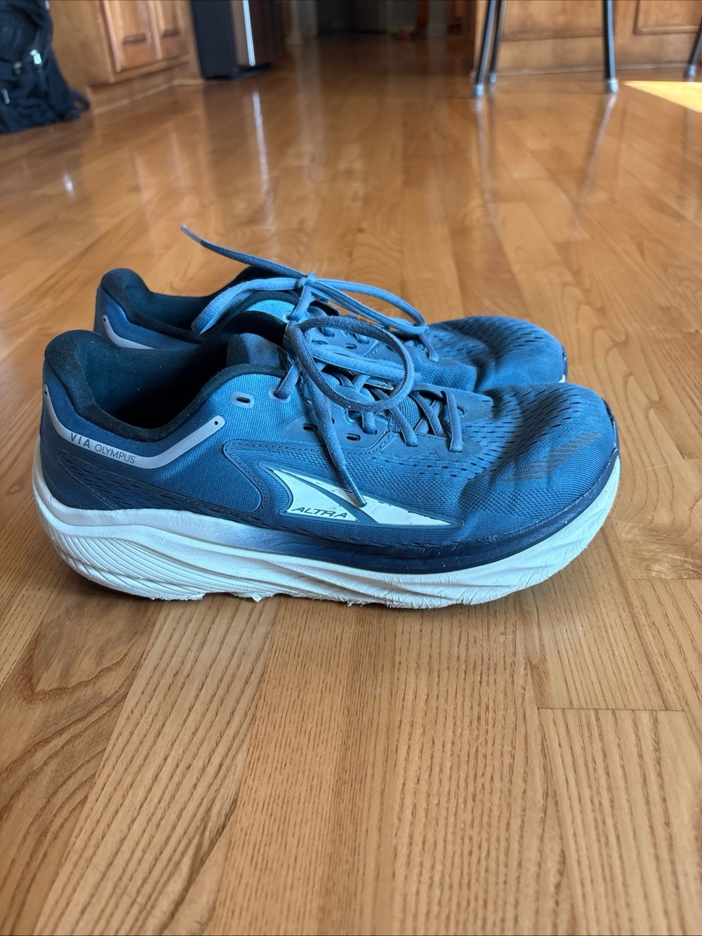 Altra Via Olympus running shoes Sneakers mineral blue Wide Toe Box Mens Size 10